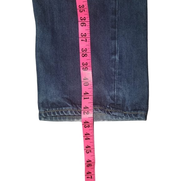 (M) Guess Medium Wash Jeans (Men) - Picture 10 of 10